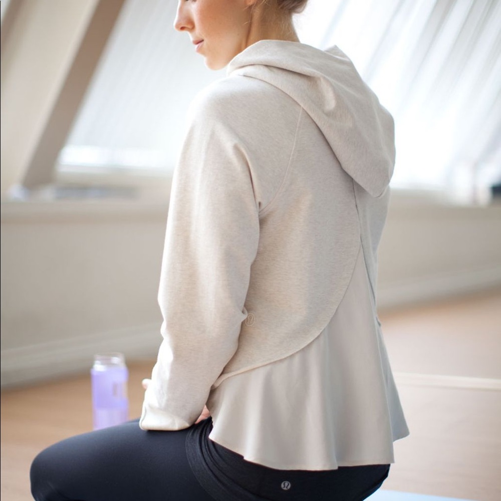 Lululemon Pull Me Over Hoodie